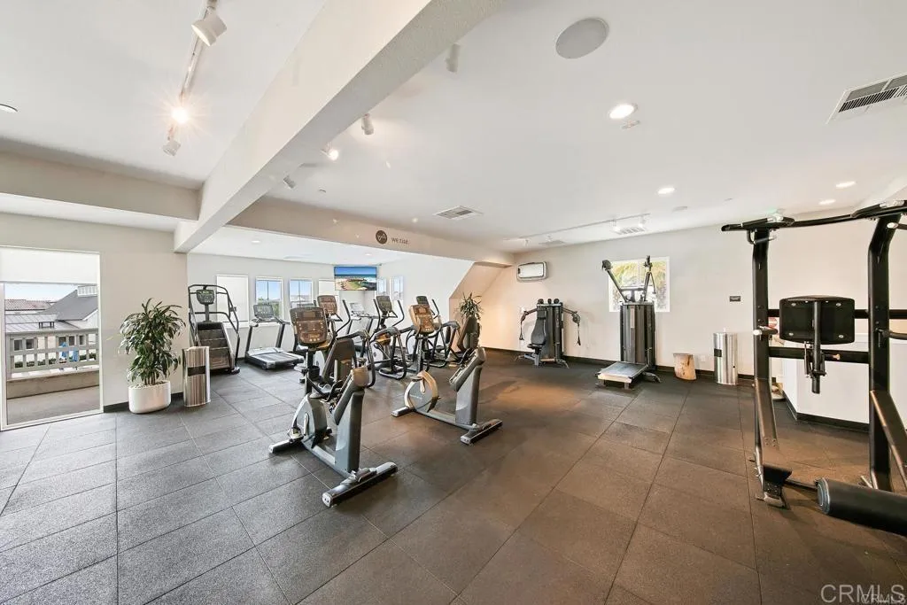 https://cdn.realtyfeed.com/cdn/127/306593117/a73d8b873fe627c6ab0391e7832ea76d.webp