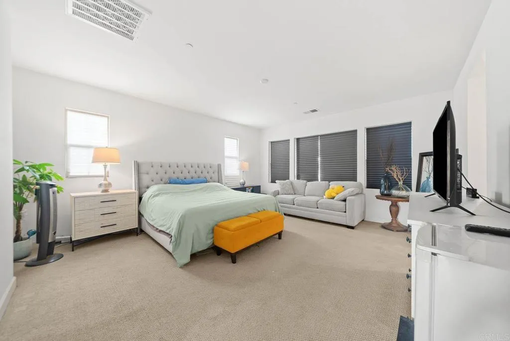 https://cdn.realtyfeed.com/cdn/127/306593117/b738d1f86c431102e8a640e995262902.webp
