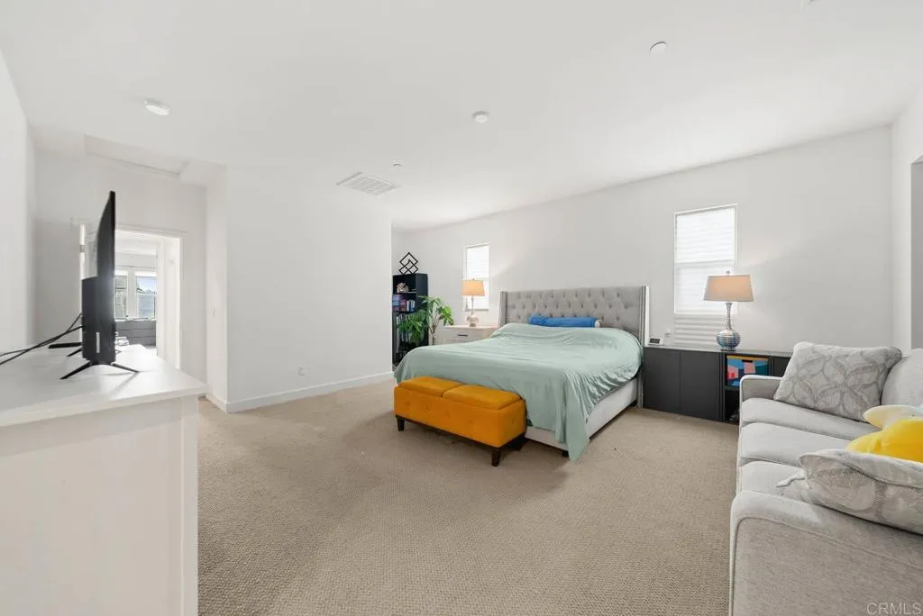 https://cdn.realtyfeed.com/cdn/127/306593117/c4ae695c9d61342c78b86722320004f0.webp
