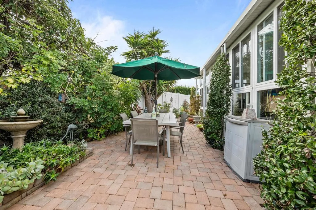 https://cdn.realtyfeed.com/cdn/127/306593139/12dc189e31889ca63d16461d95d5a646.webp