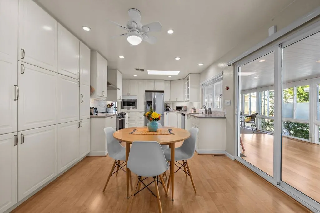 https://cdn.realtyfeed.com/cdn/127/306593139/2ba8676ca87675ff5f02d6a27772498b.webp