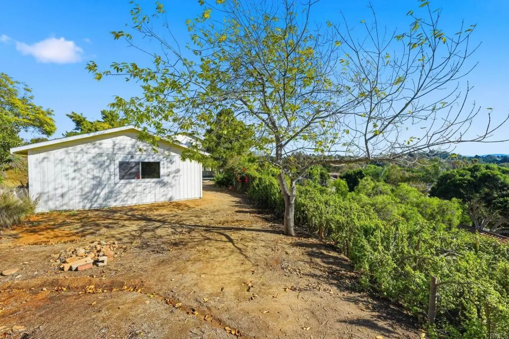 https://cdn.realtyfeed.com/cdn/127/306593214/09a3e6cb267adae3fe7c9723502b0017.webp