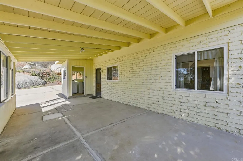 https://cdn.realtyfeed.com/cdn/127/306593214/15294998bd1829d21352273f6a99b438.webp