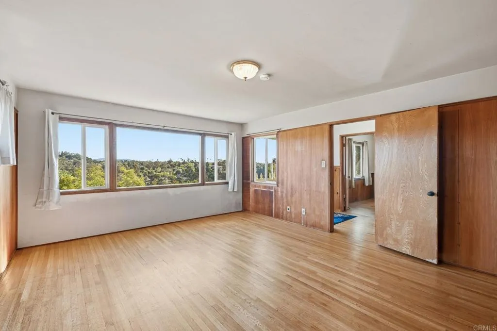 https://cdn.realtyfeed.com/cdn/127/306593214/1956d22a6c48749fc6d63f94b7156572.webp