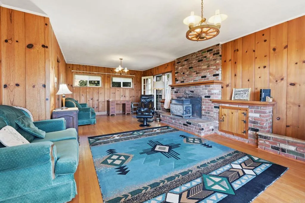https://cdn.realtyfeed.com/cdn/127/306593214/7c71ad0530244d1e45f3d1d94f70836d.webp