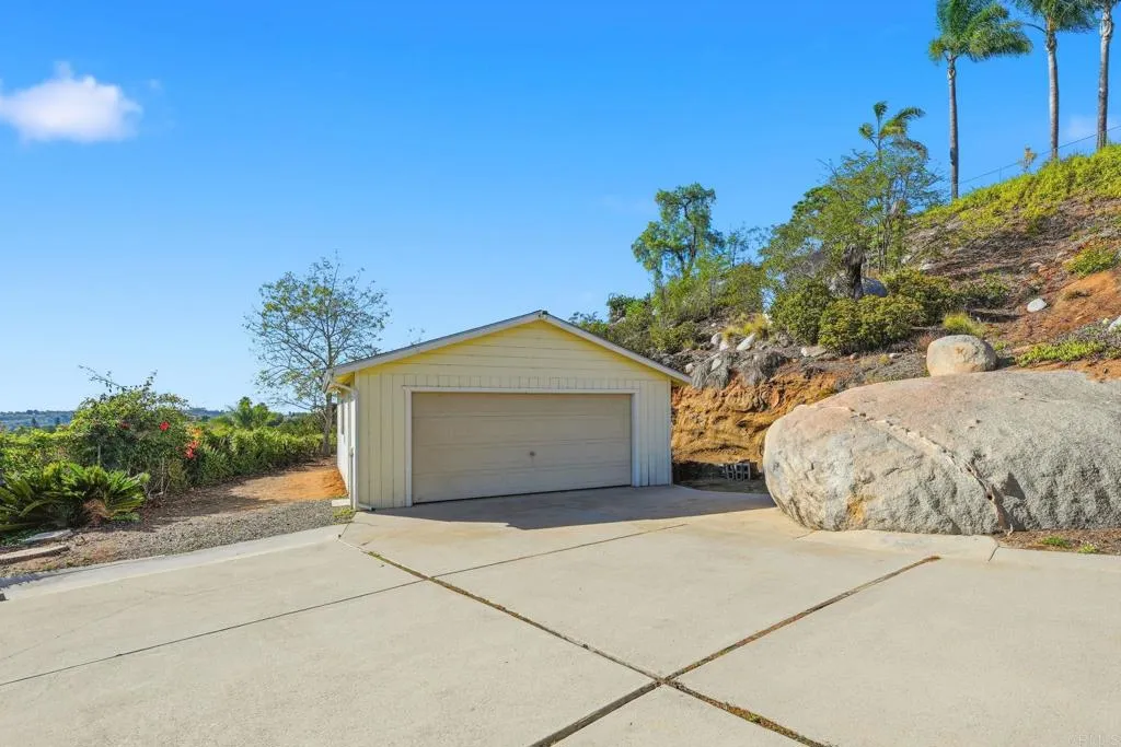 https://cdn.realtyfeed.com/cdn/127/306593214/c47a63f61ca2adf0c88c3b646de1f4f0.webp