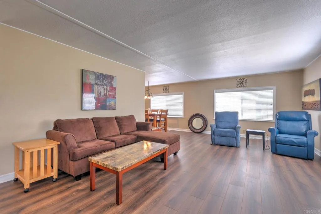 https://cdn.realtyfeed.com/cdn/127/306593219/f9831b533061ff4e522ab0de023071f4.webp
