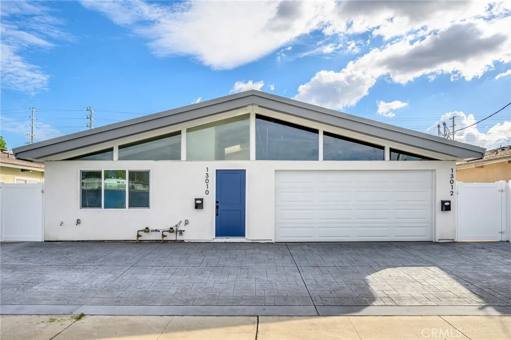 North Hollywood, CA 91605