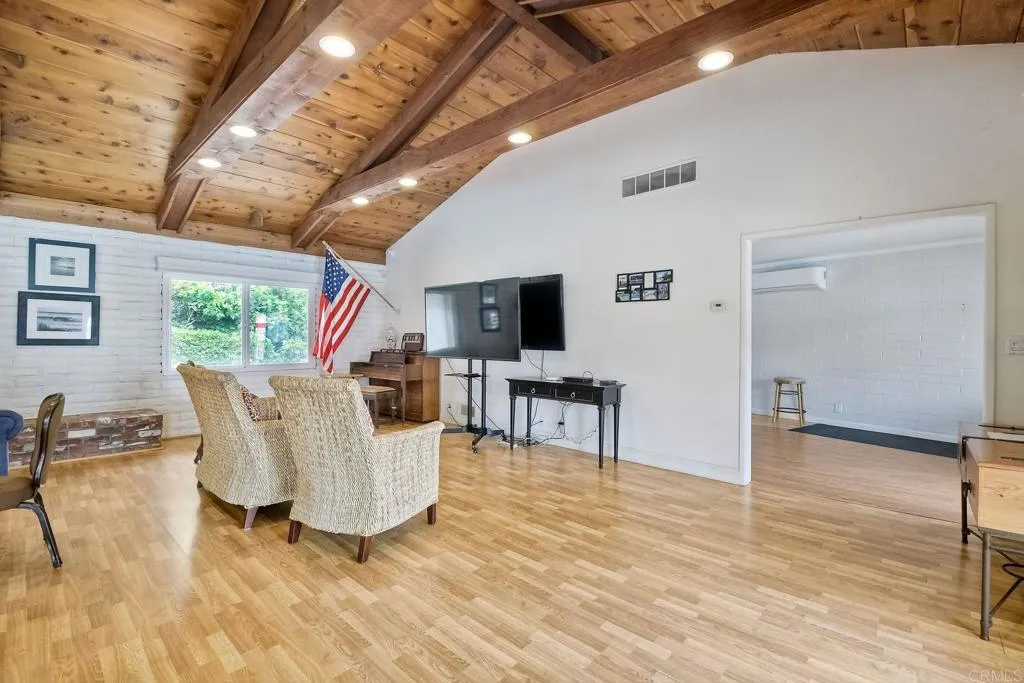 https://cdn.realtyfeed.com/cdn/127/306593269/db3e674938f1178c71bf0df61b33228f.webp