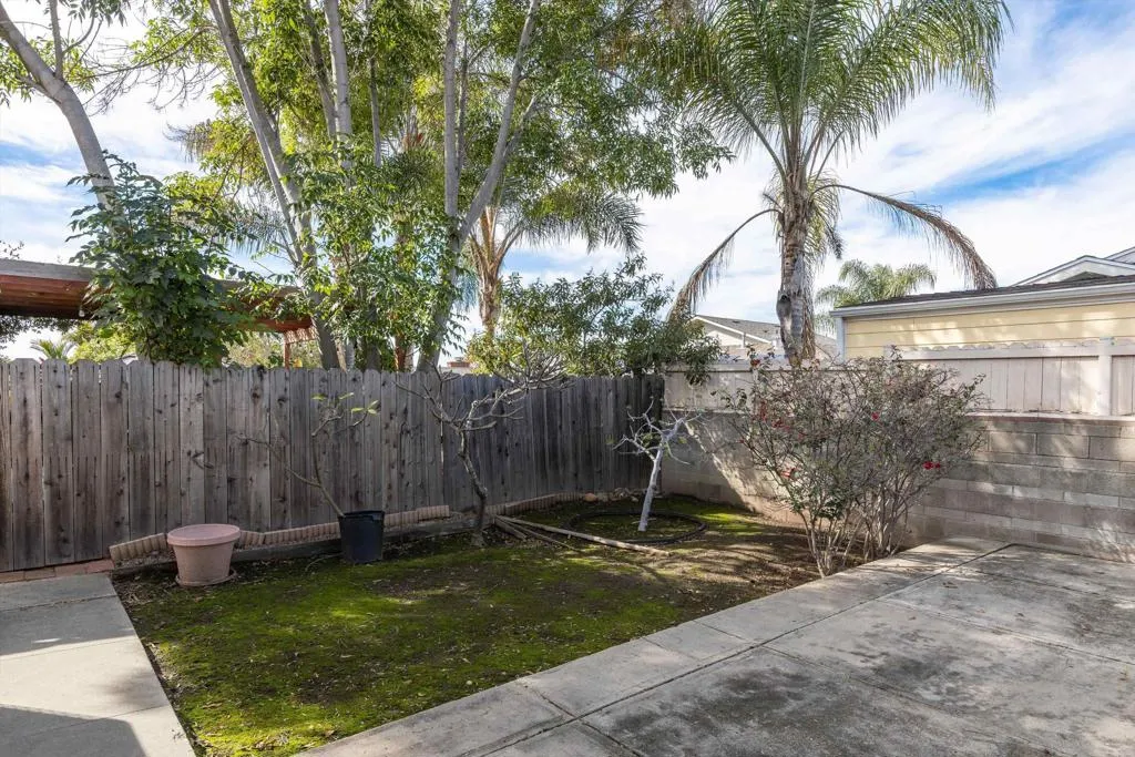 https://cdn.realtyfeed.com/cdn/127/306593326/8953faef3c1afdd9dd40092448b1963a.webp