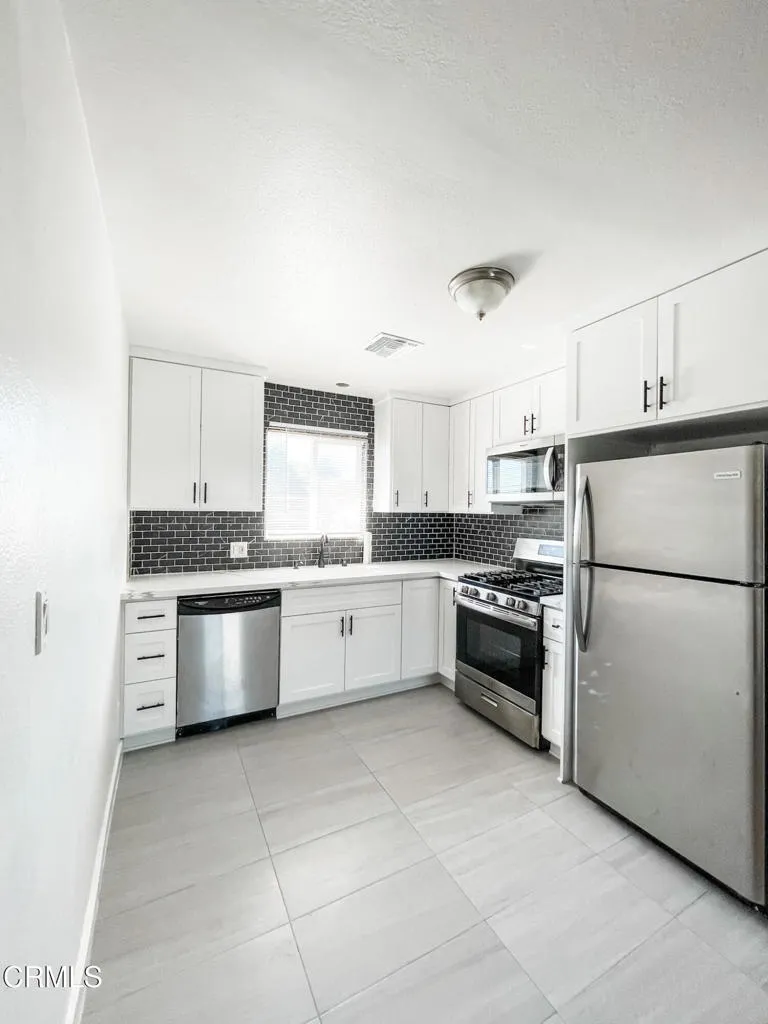 1121 Exposition, Los Angeles, CA, 90007