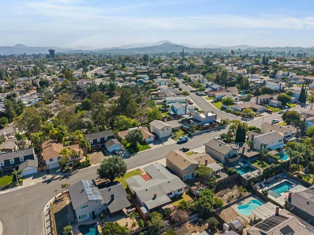 https://cdn.realtyfeed.com/cdn/127/306593577/4f90de86f36b83d152572b3fa03925f7.webp
