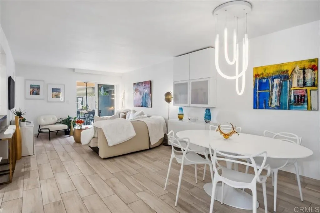 Photo #8: NDP2511060 Listing: Photo #8