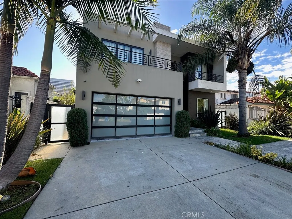 Los Angeles, CA 90048