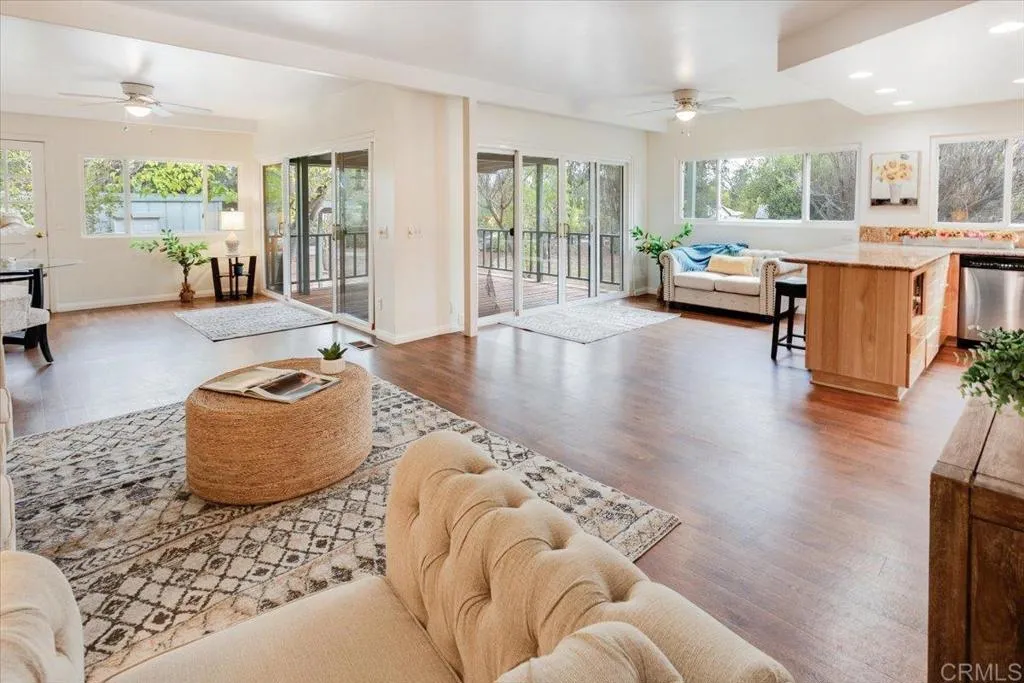 https://cdn.realtyfeed.com/cdn/127/306593642/0631c506348e74d6ad5c6a3d21c80635.webp