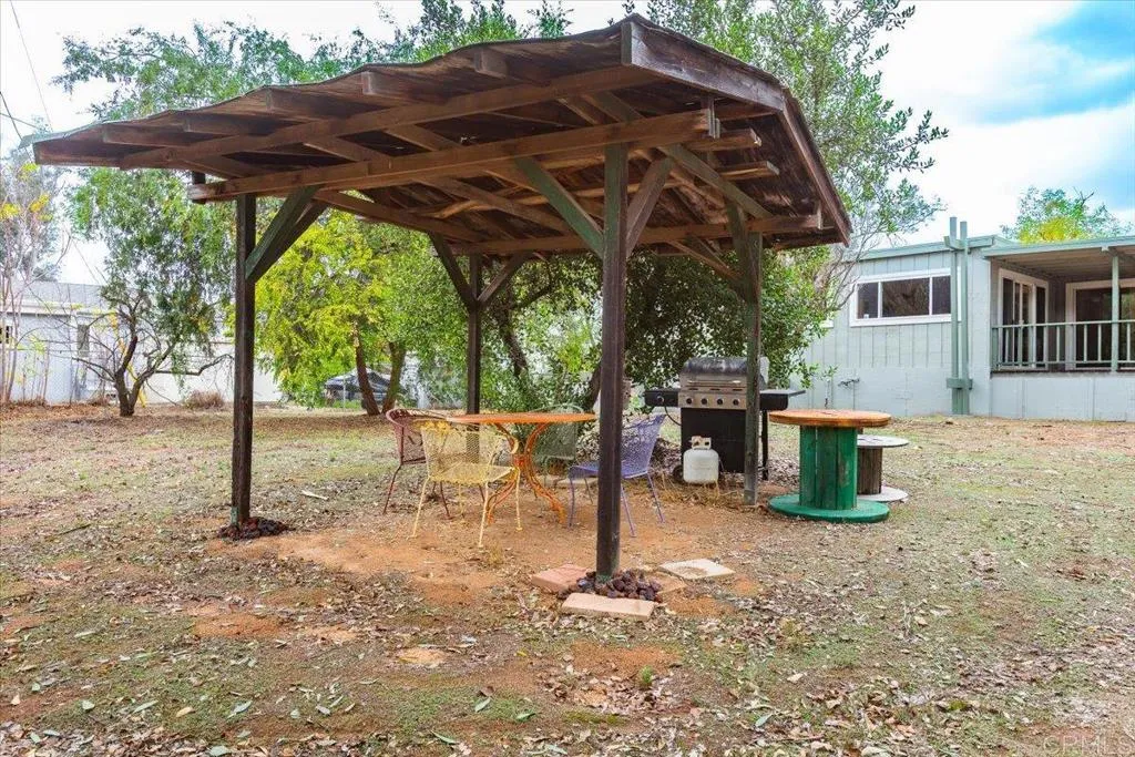 https://cdn.realtyfeed.com/cdn/127/306593642/7a04e0812b6aaa6123215d76a4c1ad10.webp
