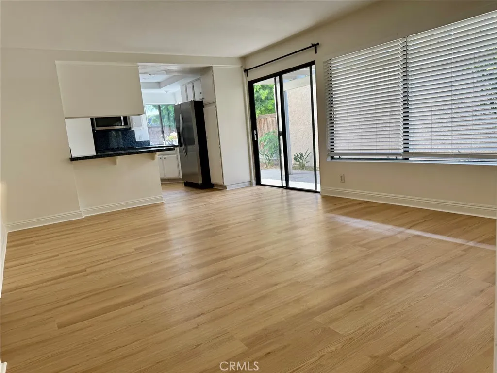 3 Atlanta, Irvine, CA, 92620