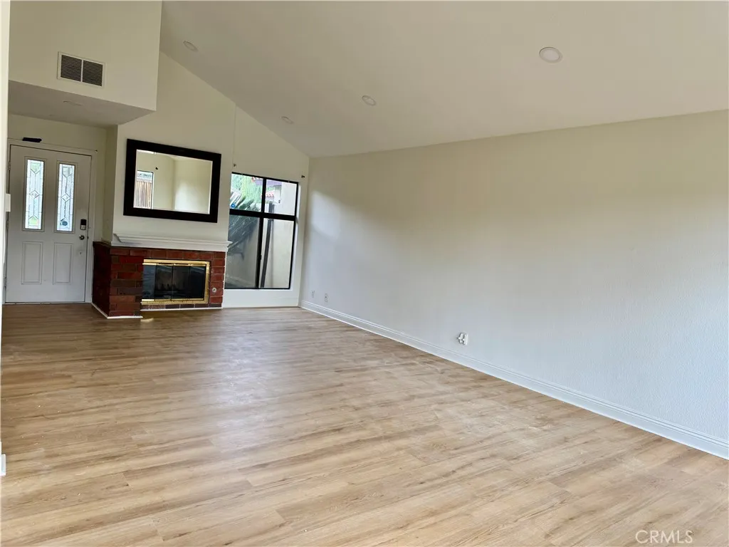 3 Atlanta, Irvine, CA, 92620