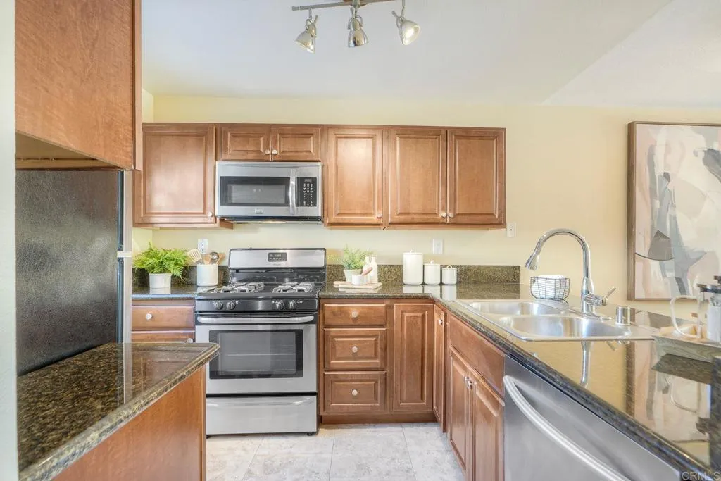 https://cdn.realtyfeed.com/cdn/127/306593678/9f206003934ecbf77bad15d822fa7961.webp