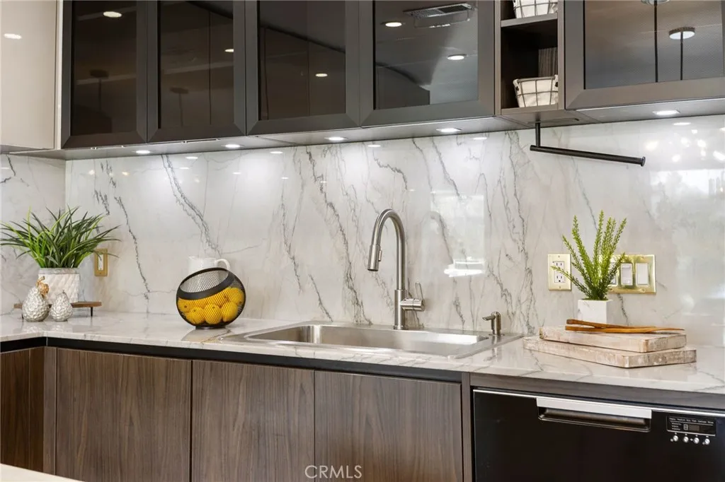 https://cdn.realtyfeed.com/cdn/127/306593718/523003a05e46770c56f233731b32b123.webp