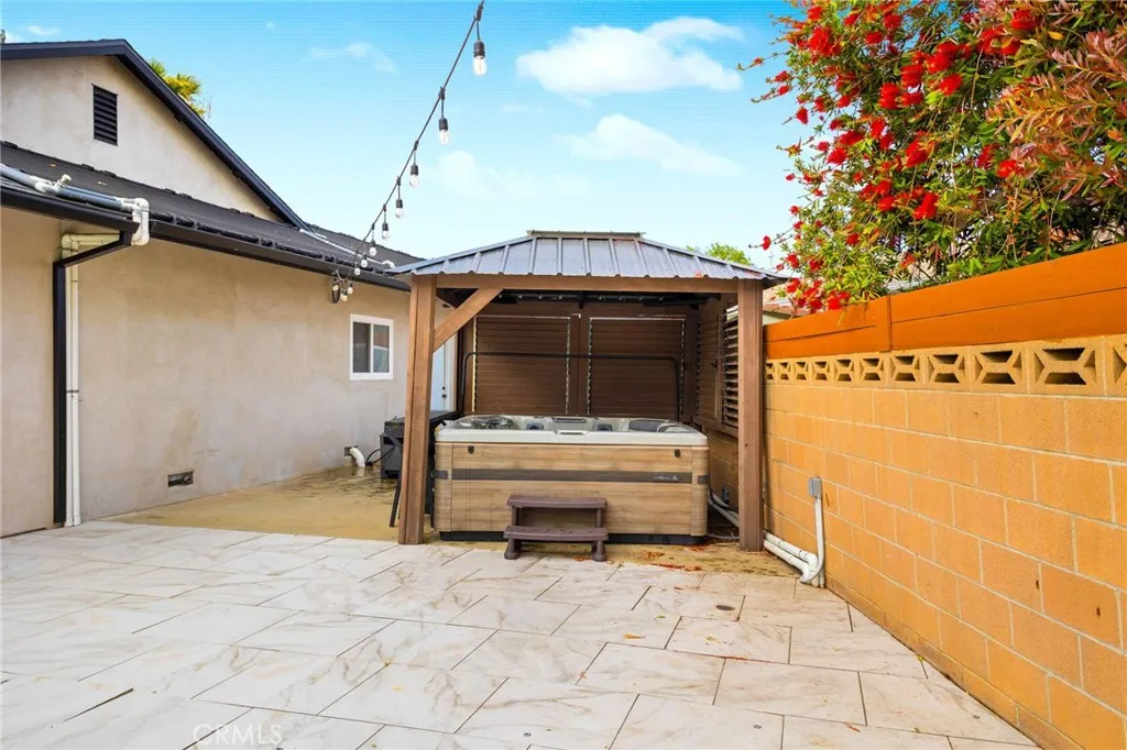 https://cdn.realtyfeed.com/cdn/127/306593718/b66b70a73eb57c22b1f6db55c8359a20.webp