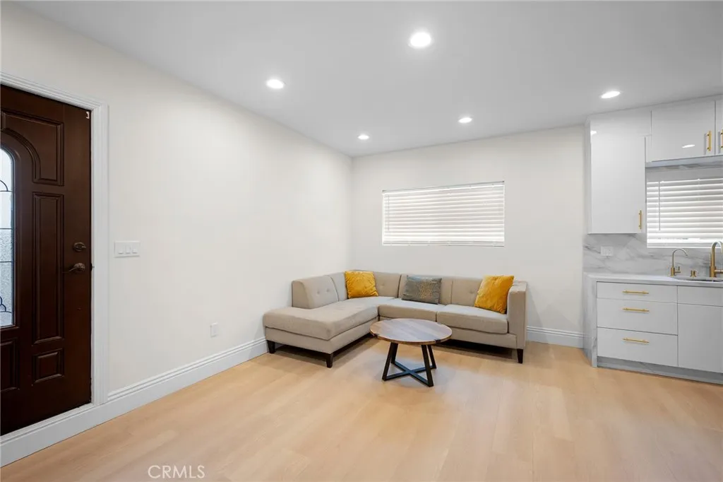 11040 Nassau, Sunland, CA 91040 - Photo 4 of 13, Sunland, CA