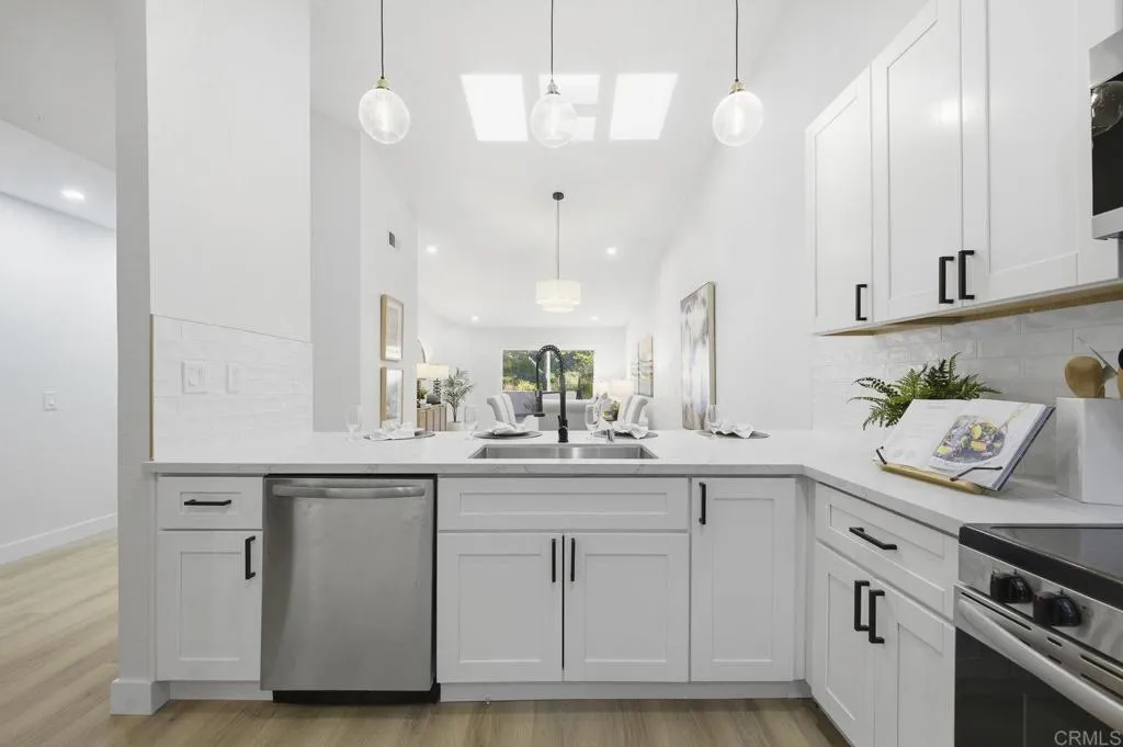 https://cdn.realtyfeed.com/cdn/127/306593791/eb05e175c7f913b5ca706703891cf4cb.webp