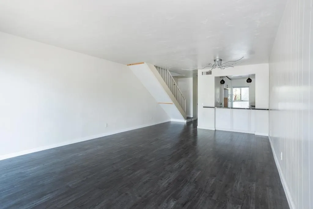 https://cdn.realtyfeed.com/cdn/127/306593818/4ebad7cd554380e6fafc544021a2174d.webp