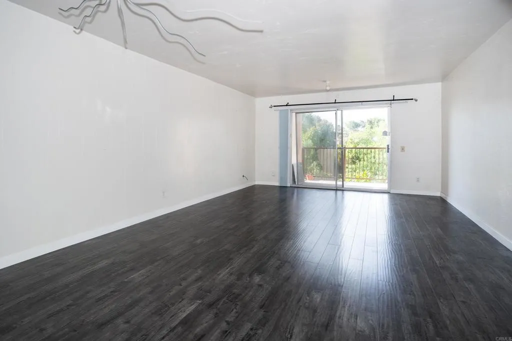 https://cdn.realtyfeed.com/cdn/127/306593818/7250b5ab1b8b1cc83f555735acf6a463.webp