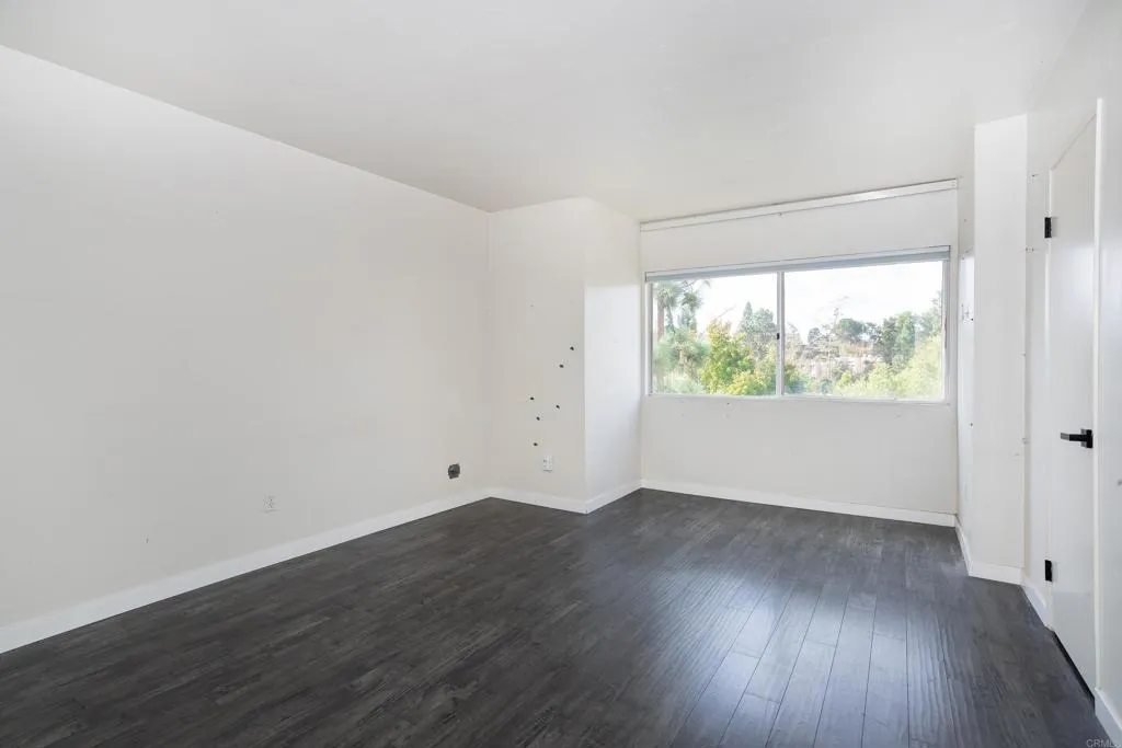 https://cdn.realtyfeed.com/cdn/127/306593818/a1ae1526bd6875a83df9e310d89690e6.webp