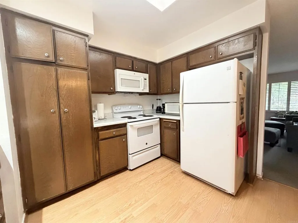 https://cdn.realtyfeed.com/cdn/127/306593822/f74ba7fc1fac9a9c9c06481faffab284.webp
