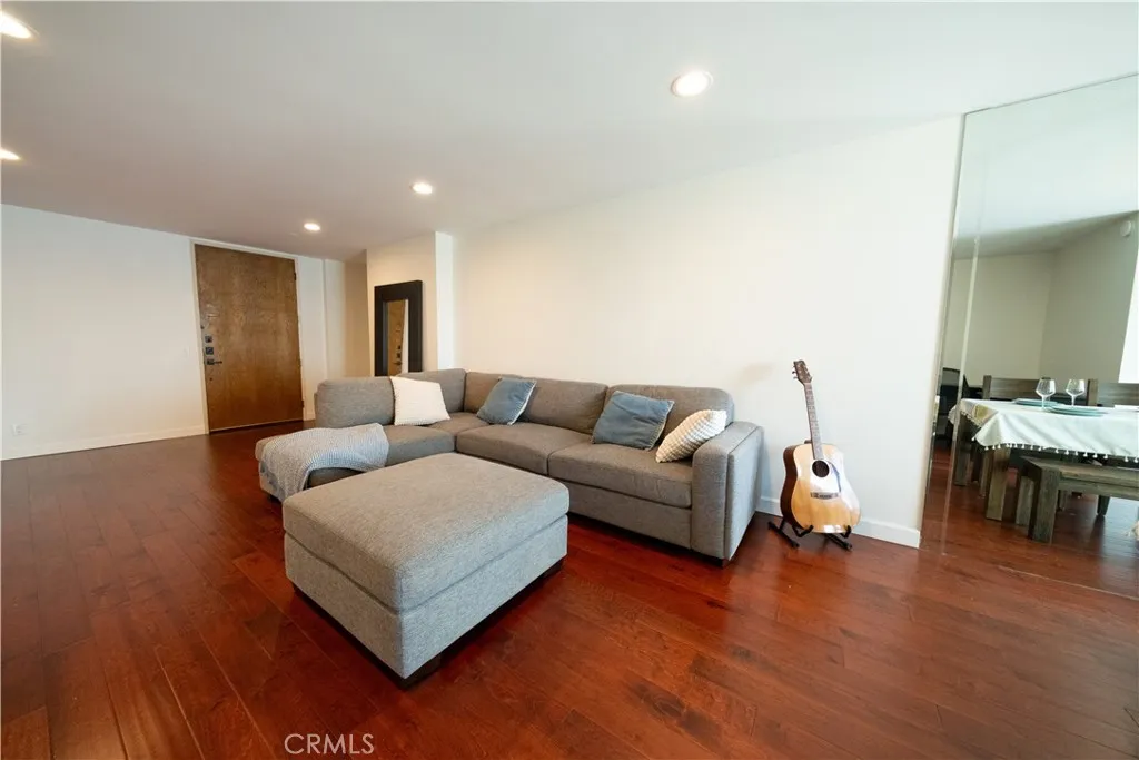 Los Angeles, CA 90024