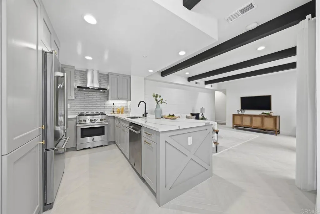 Photo #10: NDP2511070 Listing: Photo #10