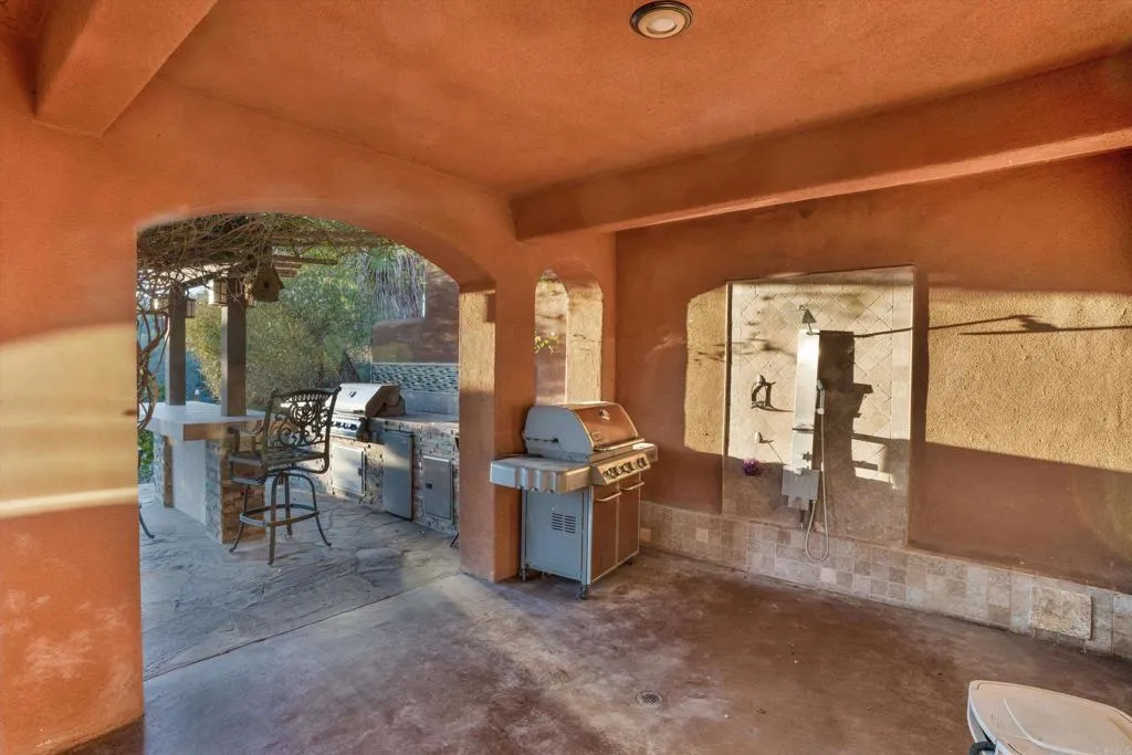 https://cdn.realtyfeed.com/cdn/127/306593967/481285093c3491a5d7840256fc118a2e.webp