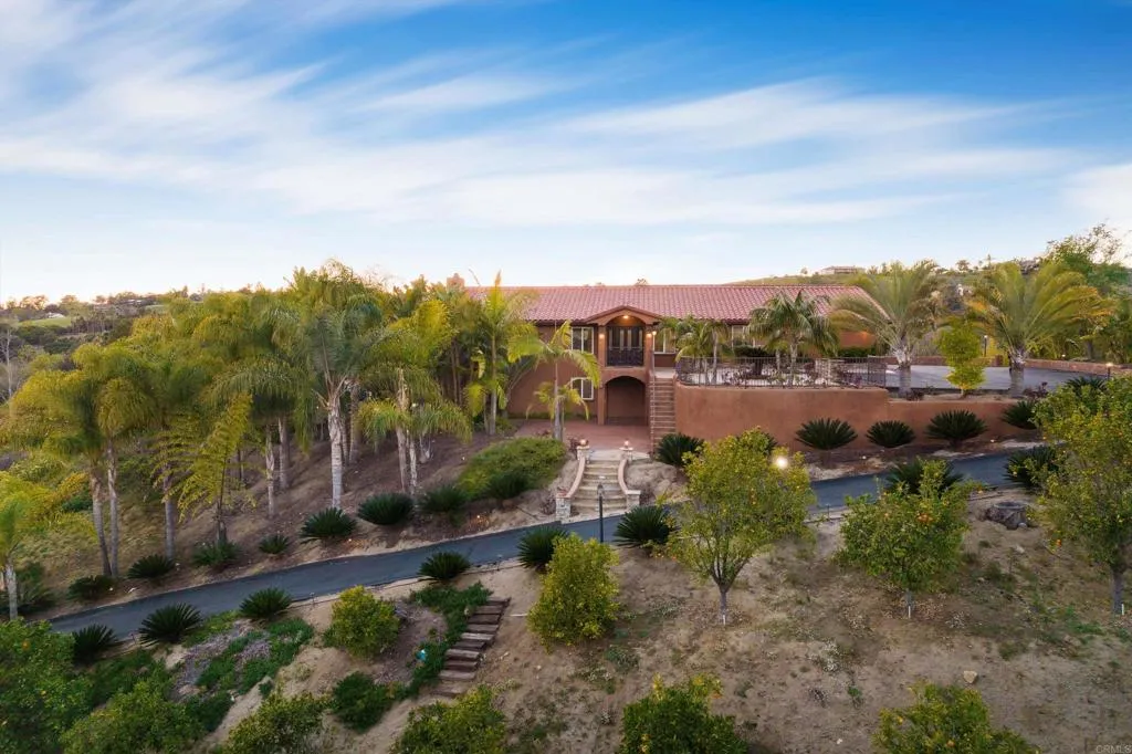https://cdn.realtyfeed.com/cdn/127/306593967/4b2d3b9377064e9795d89b792f629074.webp