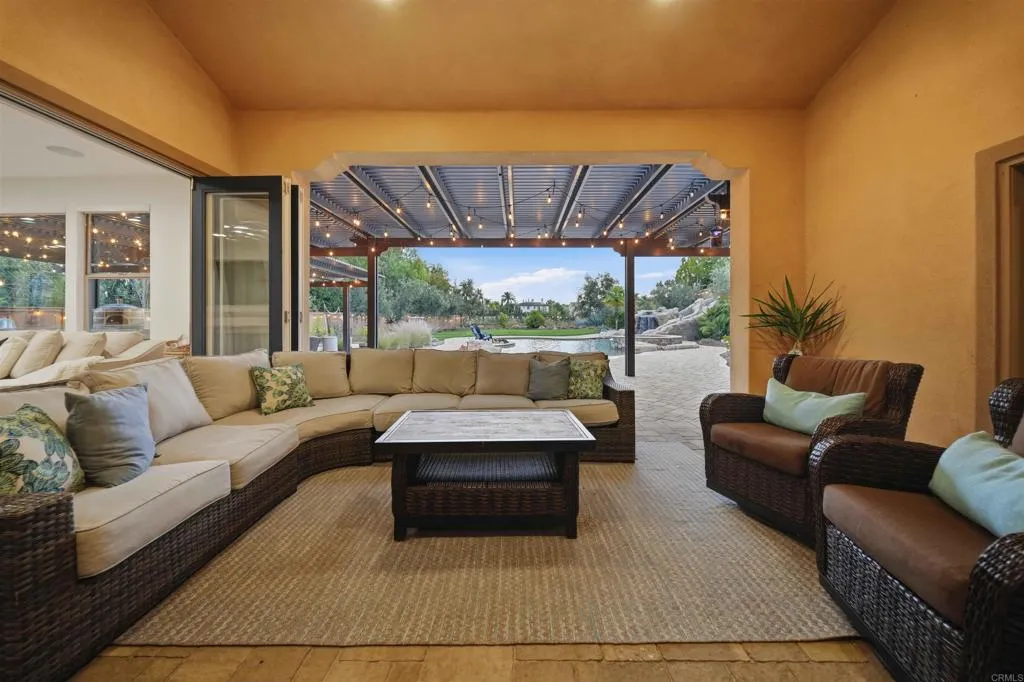 https://cdn.realtyfeed.com/cdn/127/306594037/b8938095887c53de986eb65d47329c3a.webp