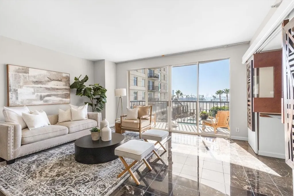 Long Beach, CA 90802