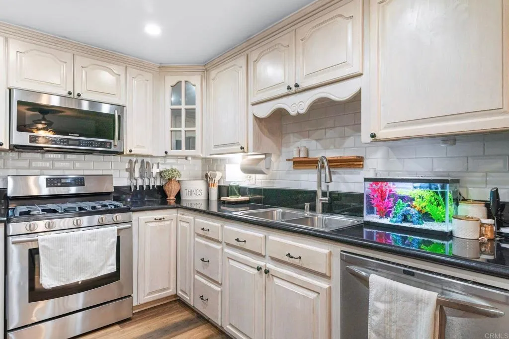 https://cdn.realtyfeed.com/cdn/127/306594229/9f5f1932aae0277ab95fc89c3633c598.webp