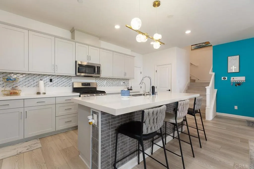 Photo #1: PTP2508778 Listing: Photo #1