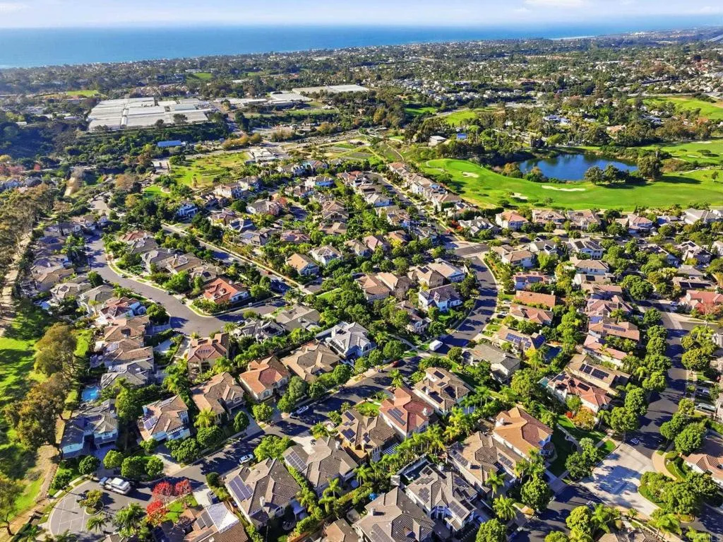 https://cdn.realtyfeed.com/cdn/127/306594285/8002f8d08ce61d077598b83606339d4c.webp