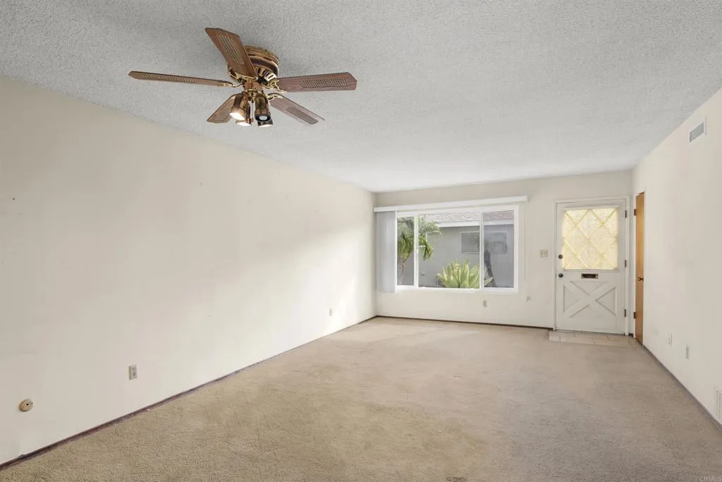 https://cdn.realtyfeed.com/cdn/127/306594505/45508423d9332ea6273e068a6f7cb25c.webp