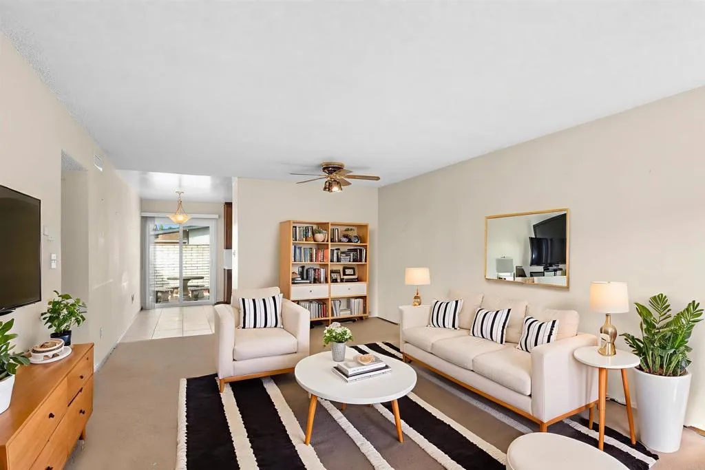 https://cdn.realtyfeed.com/cdn/127/306594505/a520624e6762c2ae947d7f69660a5e3c.webp