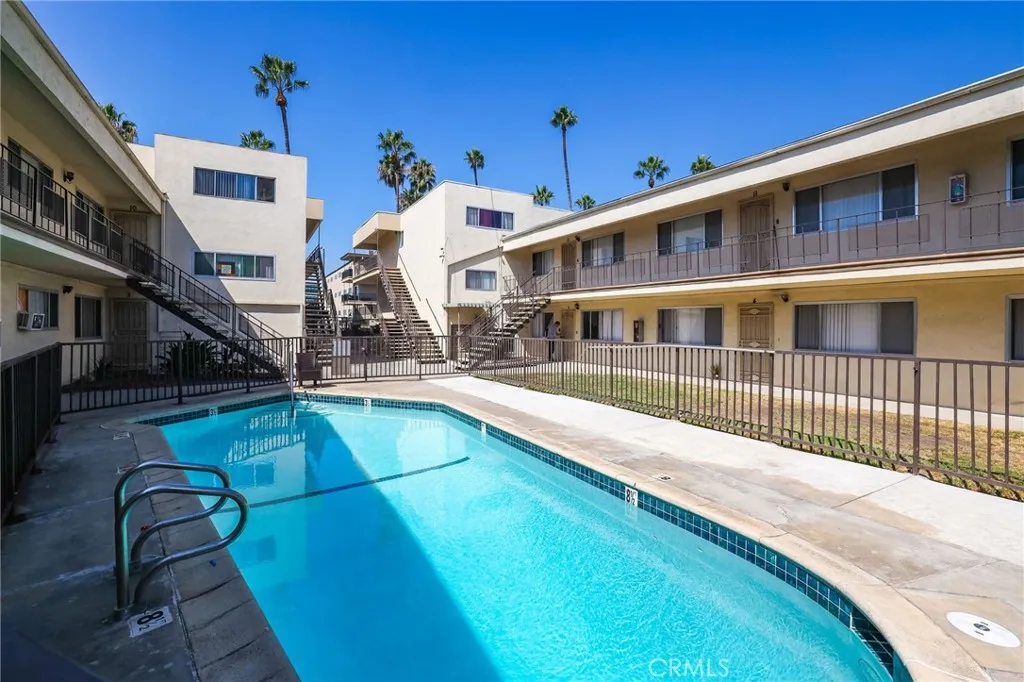 Long Beach, CA 90807