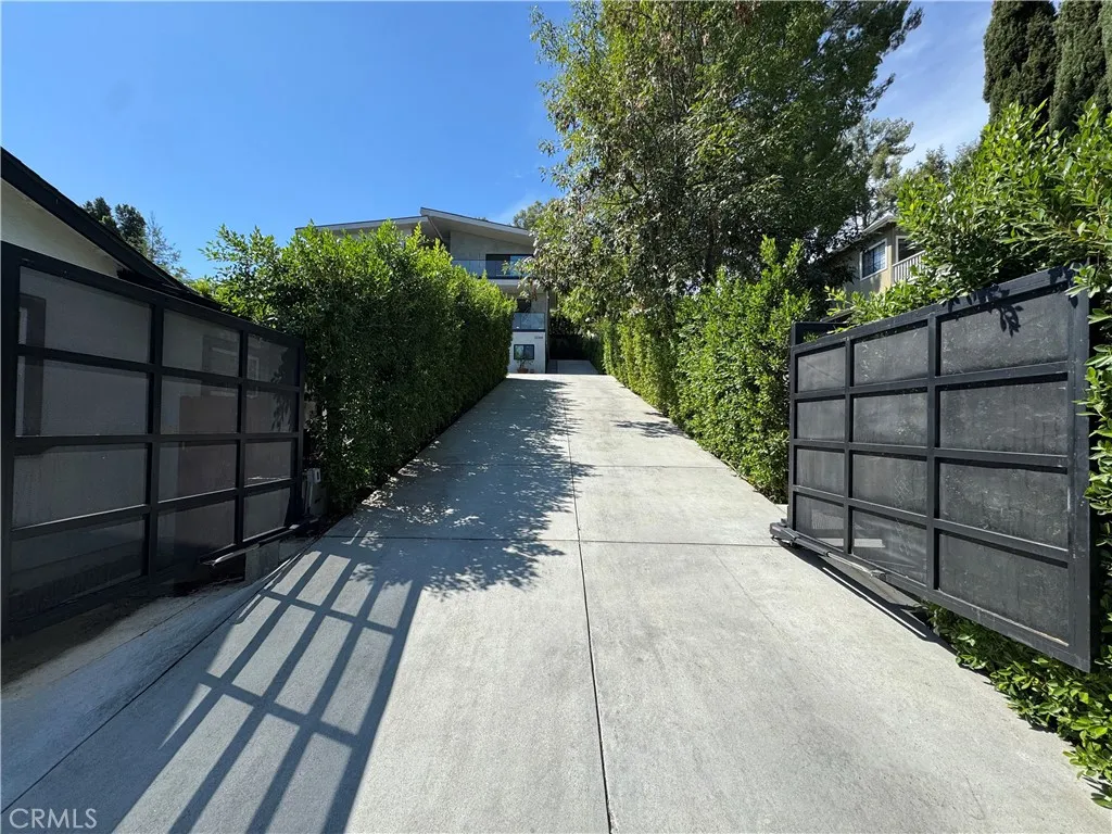 22268 Avenue San Luis, Woodland Hills, CA 91364 - Photo 3 of 52, Woodland Hills, CA