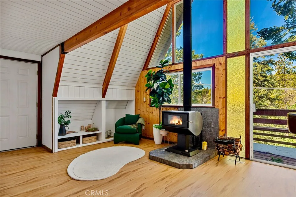 31661 Wagon Wheel, Running Springs, CA, 92382