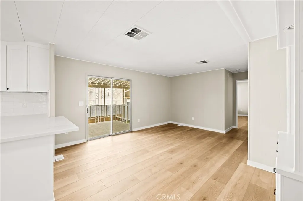 https://cdn.realtyfeed.com/cdn/127/306594702/40512544f1c8c50be11bb417dc39b17e.webp
