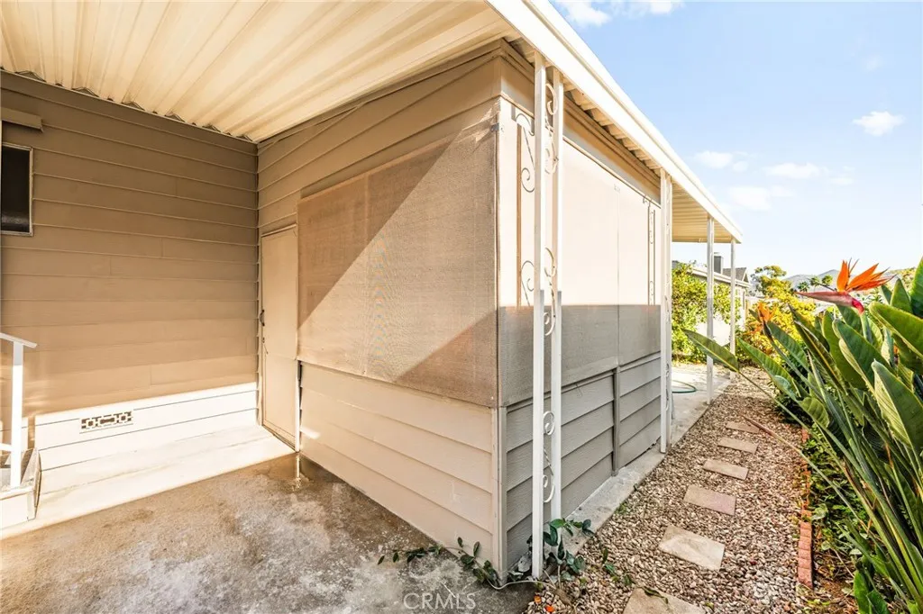 https://cdn.realtyfeed.com/cdn/127/306594702/42bddd575924aef754828e048a2cd4b9.webp