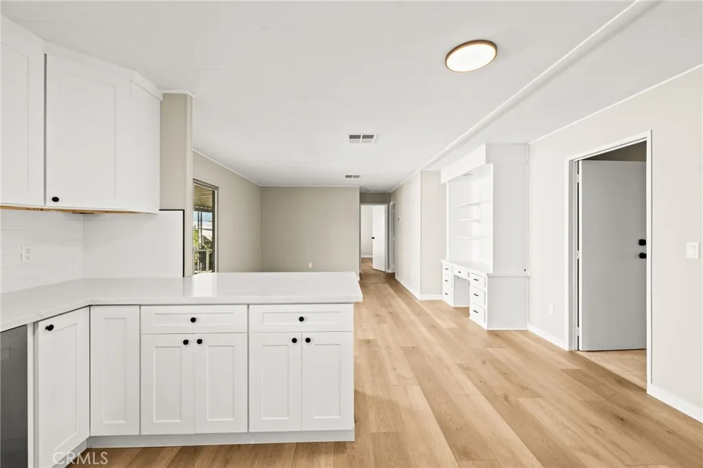 https://cdn.realtyfeed.com/cdn/127/306594702/7b655d8383bbf73808e2eca151edcbdf.webp