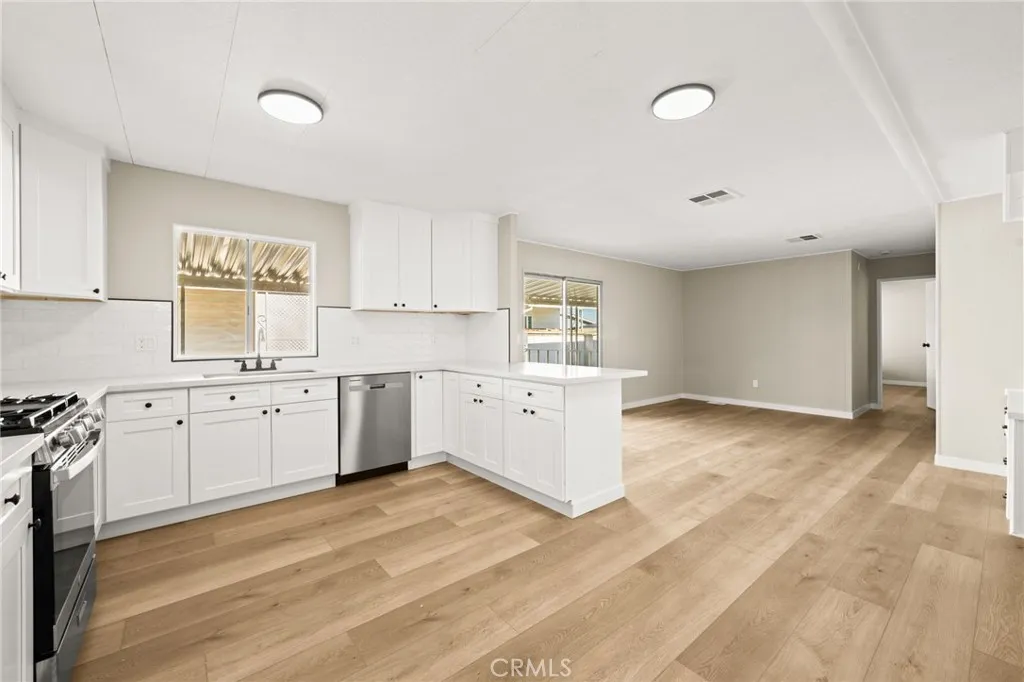 https://cdn.realtyfeed.com/cdn/127/306594702/fdbe1f4c9e6fa41e8ddcc4352c59e09c.webp