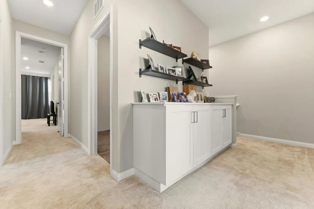 https://cdn.realtyfeed.com/cdn/127/306594755/ac5220ddedafa7441d748a6471a98058.webp